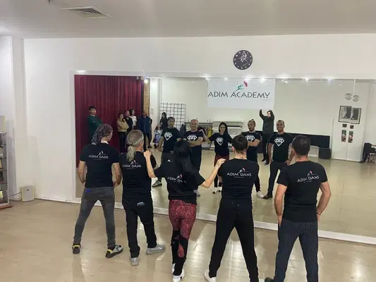 Adım Dans Okulu ve Sanat Merkezi