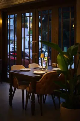 Ahura Restaurant