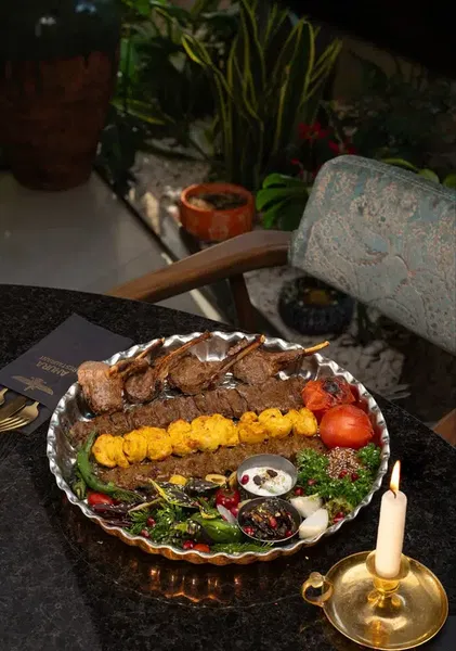 Ahura Restaurant - Photo 5