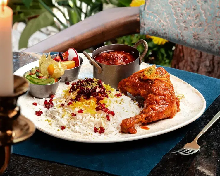 Ahura Restaurant - Photo 9