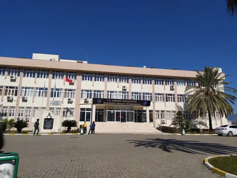 Akdeniz Üniversitesi Manavgat Meslek Yüksekokulu - Photo 2