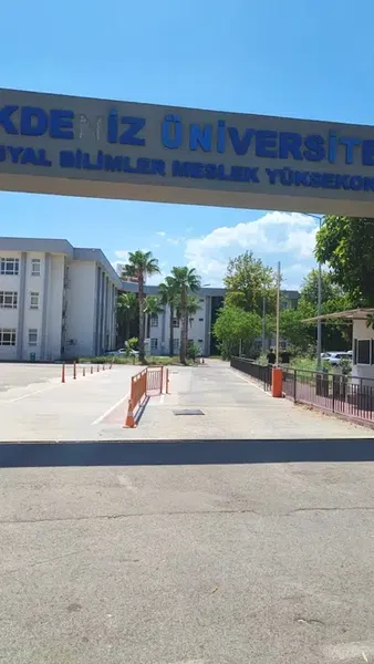 Akdeniz Üniversitesi Sosyal Bilimler MYO - Photo 3