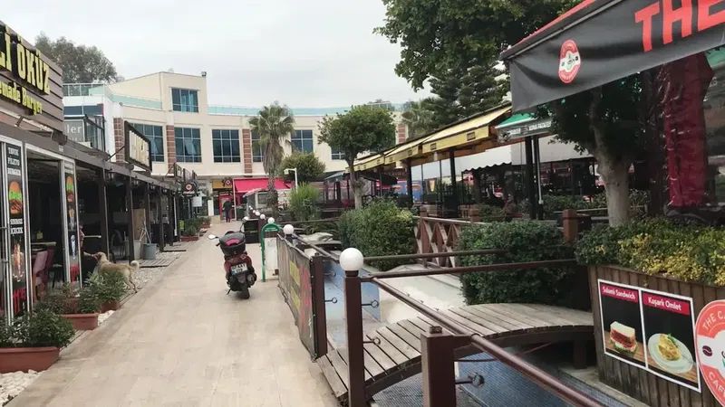 Akdeniz Üniversitesi Yakut Çarşısı - Photo 8