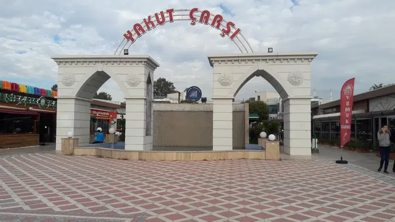 Akdeniz Üniversitesi Yakut Çarşısı - Photo 9