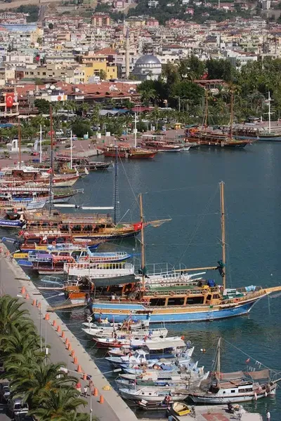 Alaiye 1 Boat Tour - Photo 10
