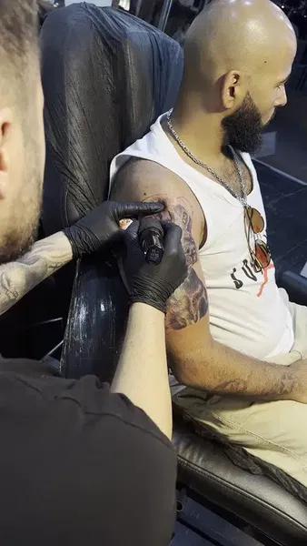 Alaiye INK Tattoo & Piercing - Photo 8