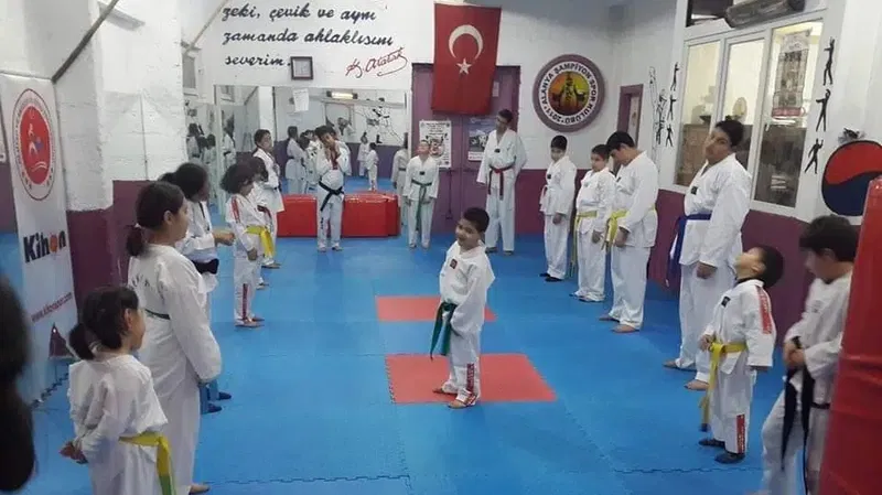 Alanya Şampi̇yon Spor Kulübü Taekwondo Ki̇ckboks Boks - Photo 6