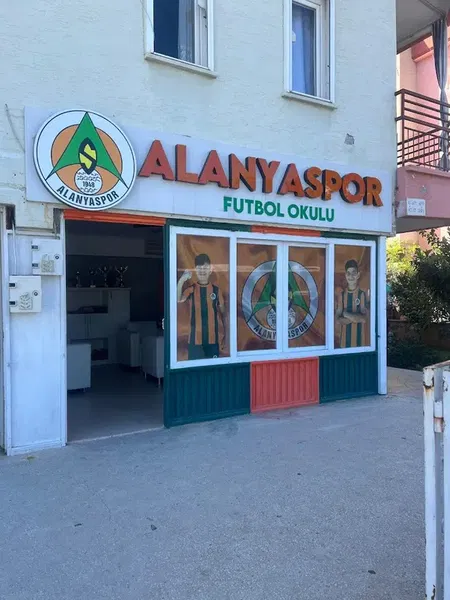 Alanyaspor Futbol Okulu - Photo 7