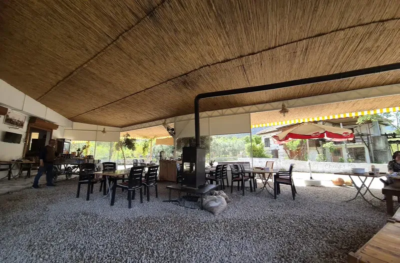 Altınbeşik Cafe - Photo 2
