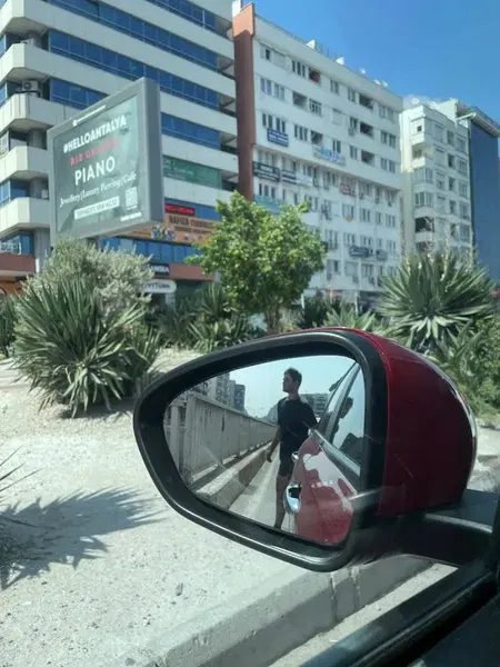 Altıniş İş Mer. - Photo 4