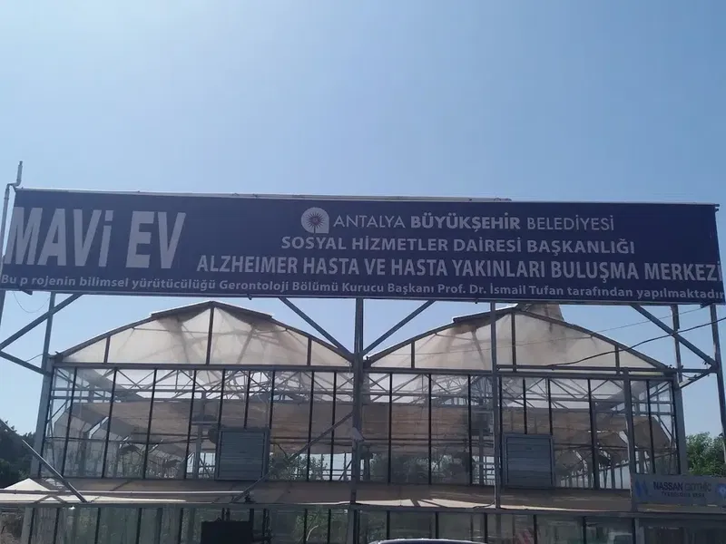 Alzheimer Hasta ve Hasta Yakınları Buluşma Merkezi - Photo 4