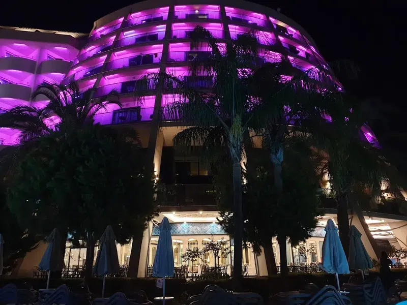 Amfitiyatro Long Beach Resort - Photo 6