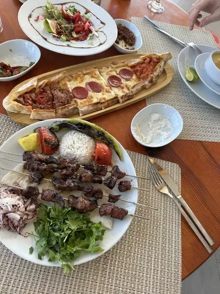 Anatolia BAR KEBAP&RESTAURANT - Photo 2