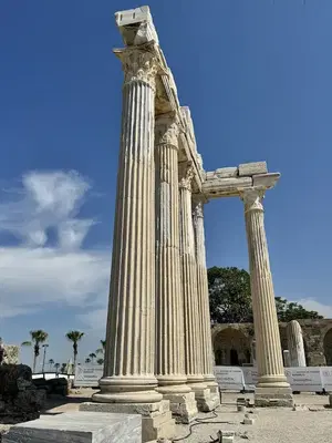 Ancient Roman aqueduct
