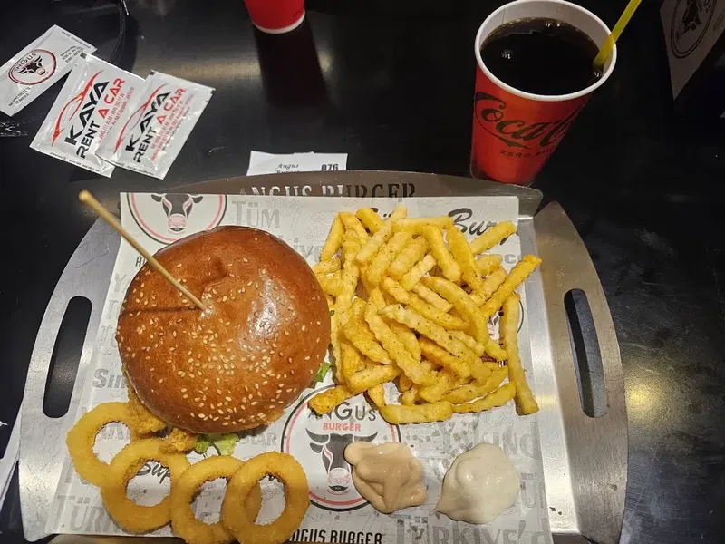 Angus Burger - Photo 4