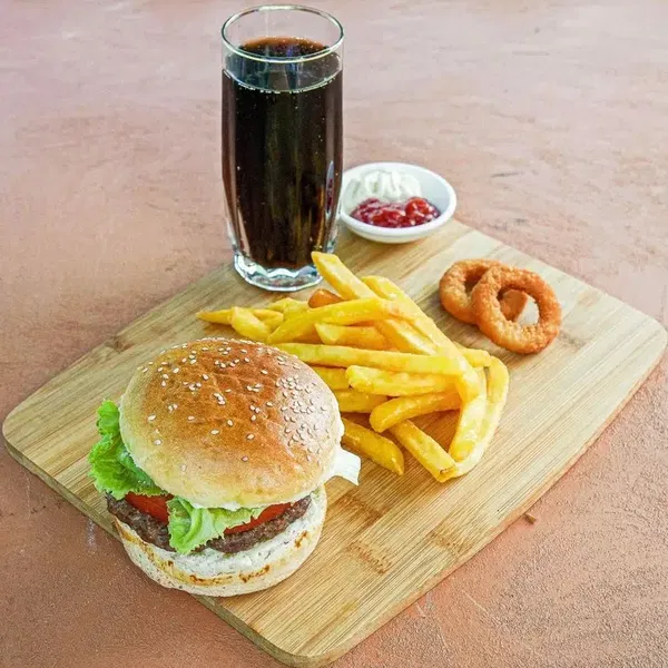 Angus Burger - Photo 5