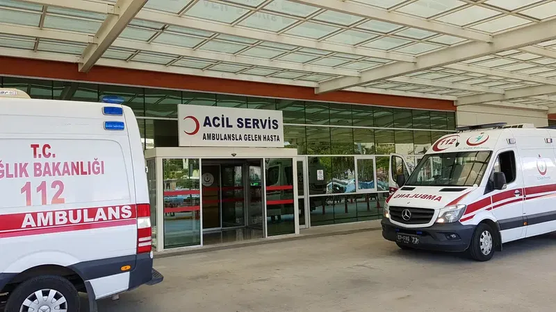 Antalya Eğitim Ve Arşiv Hastanesi Acil Servisi - Photo 7