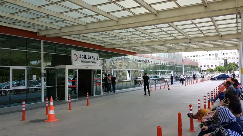Antalya Eğitim Ve Arşiv Hastanesi Acil Servisi - Photo 8