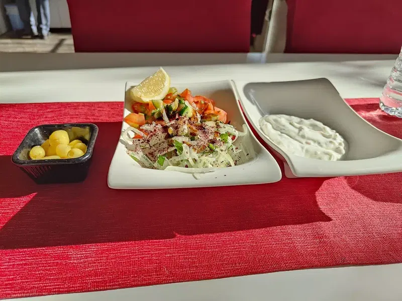 Antalya Hayalet Restaurant - Photo 4