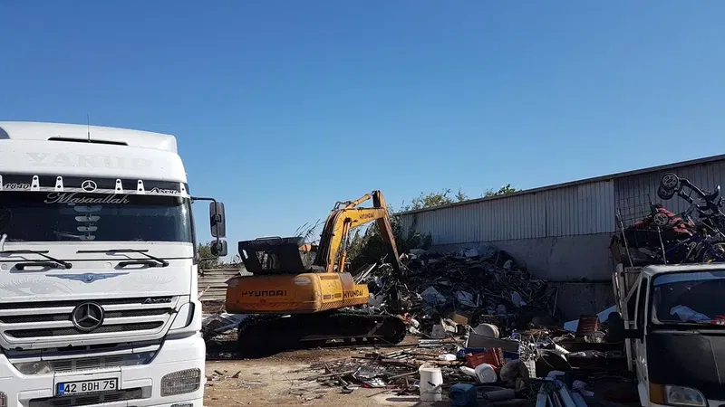 Antalya Çeti̇nler Hurda Ticaret Ve Nakli̇yat - Photo 7