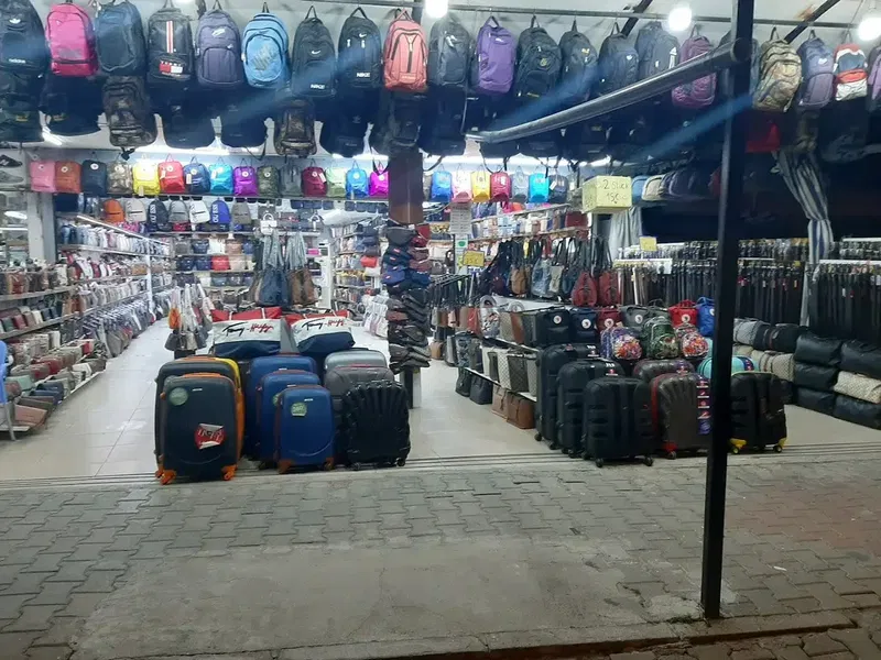 Antik Bazar - Photo 4