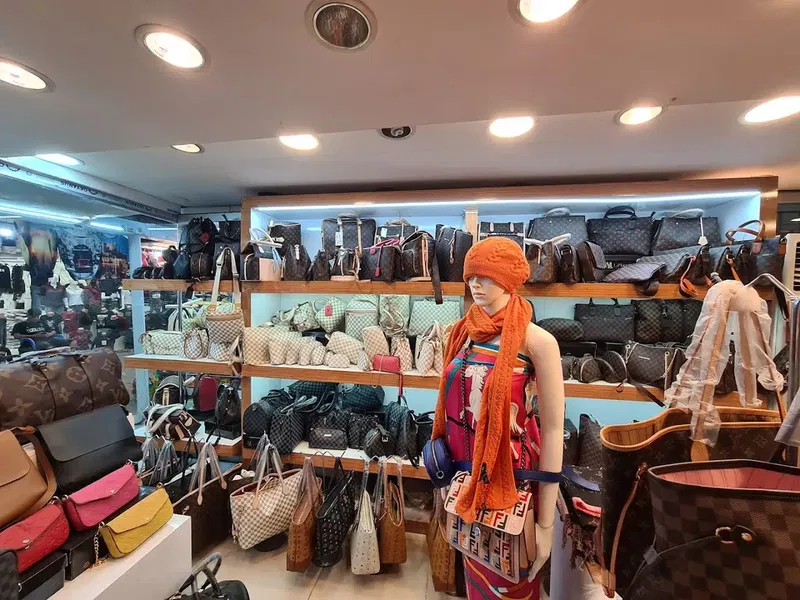 Antik Bazar - Photo 7
