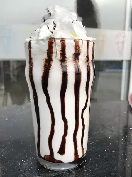 Artizan Gelato - Photo 8