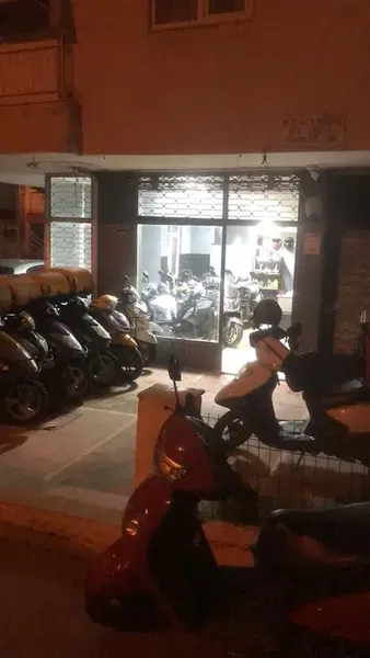 Asi̇l Motogarage - Photo 4