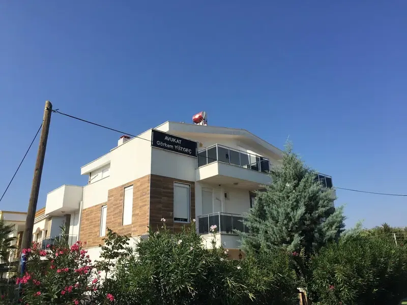 Avukat Görkem Yüzgeç - Photo 1
