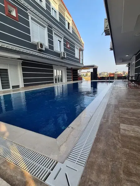 Avullar Palace - Photo 4