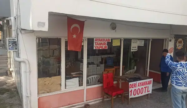 Ayakkabı Tamircisi Mehmet Amca