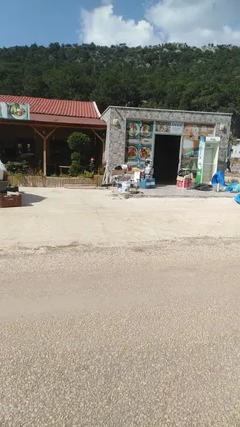 Ayaz Restaurant - Photo 1