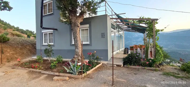 Ayhan Coskun - Photo 2