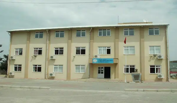 Ayse Cengiz Urfalıoğlu Middle School