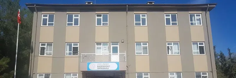 Bademağacı Ortaokulu - Photo 1