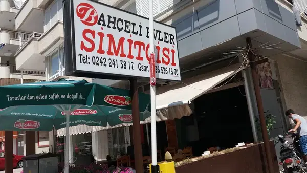 Bahçeli Evler Simitçisi