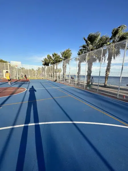 Basketbol Sahası - Photo 6