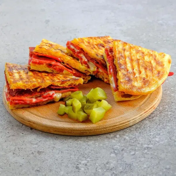 BattalbeyÇiğköfte&Tost&Waffle - Photo 8
