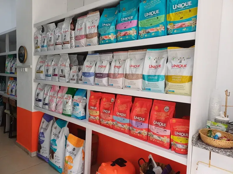 Başak Acıgöl Veteriner Kliniği - Photo 5