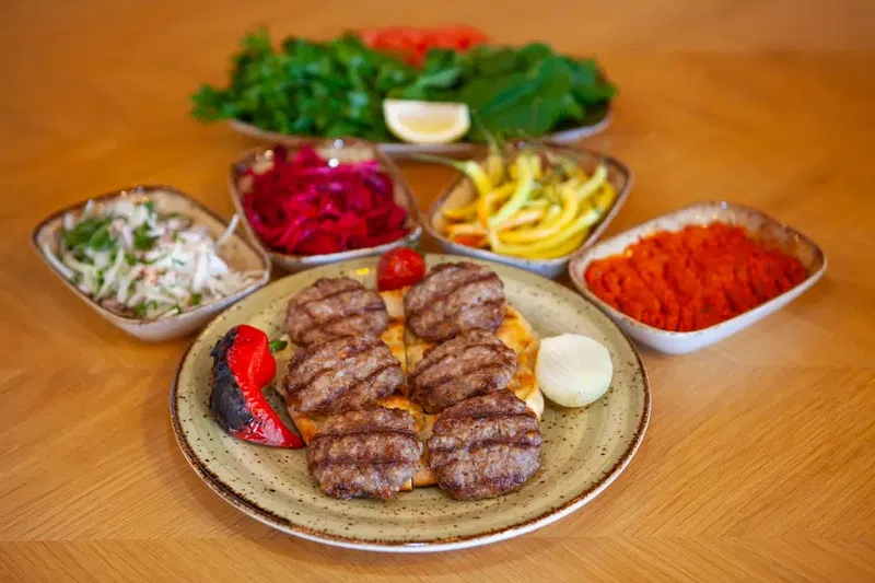 Başar Izgara - Photo 2