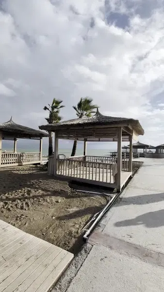 Beach Bar - Photo 4