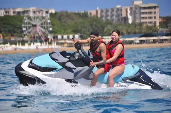 Beach Boys water sports