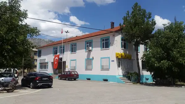 Belediye Hizmet Binası