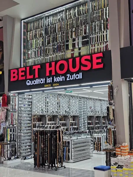 Belt House - Photo 2