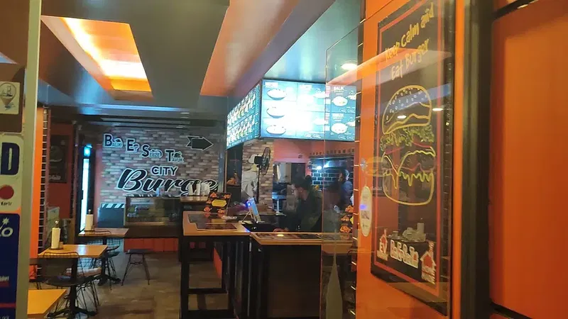 B.E.S.T. City Burger - Photo 2