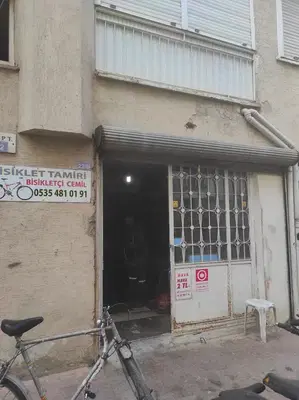 Bisikletçi Cemil