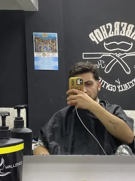 Black Barber - Photo 4