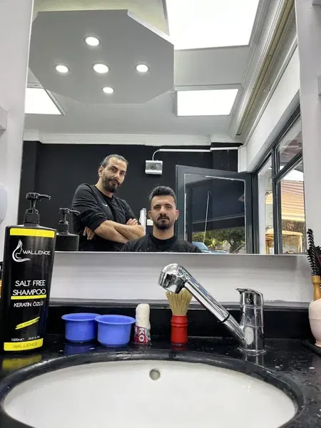 Black Barber - Photo 9