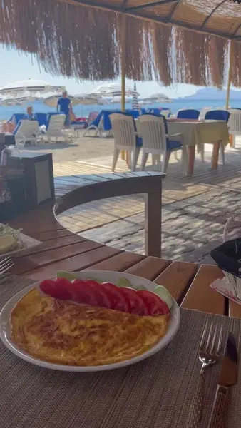 Brothers Beach Club - Photo 8