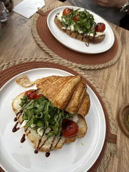 bruschetta Coffee & Kitchen - Photo 10